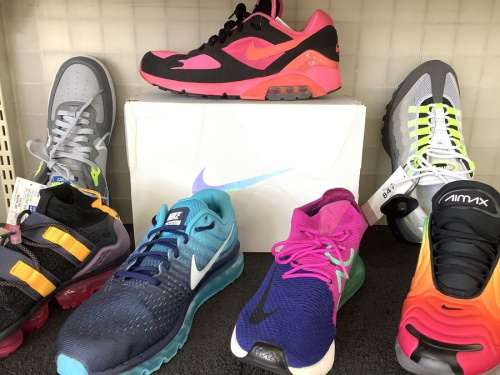 メンズファッションのスニーカー