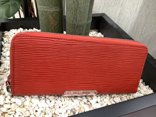 ブランド・ラグジュアリーのLOUIS VUITTON