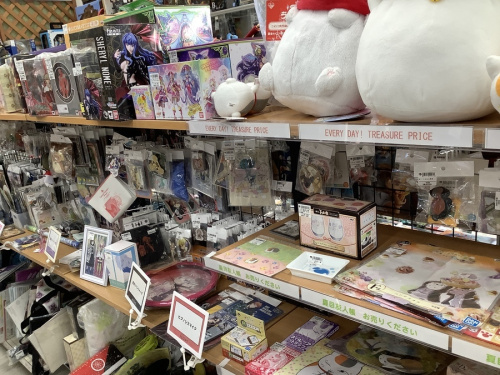 アニメグッズのフィギュア