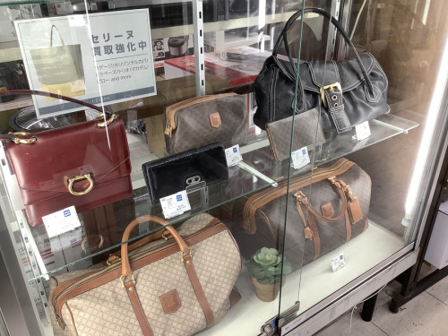 LOUIS VUITTONのCHANEL