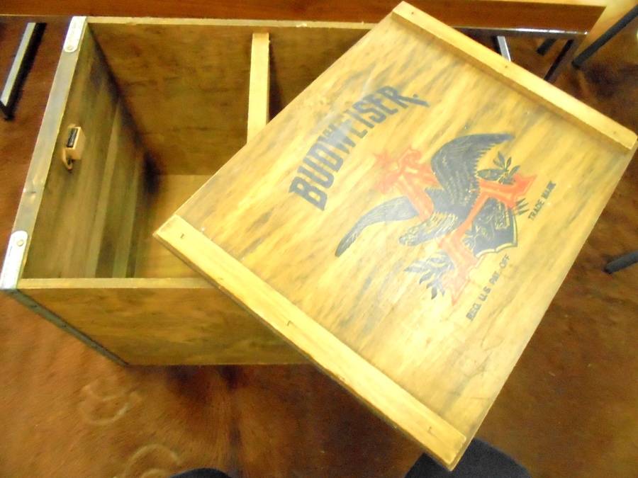 BUDWEISER（バドワイザー）アンティーク調の木箱を買取入荷致しました!!【吉川店】｜2016年08月16日