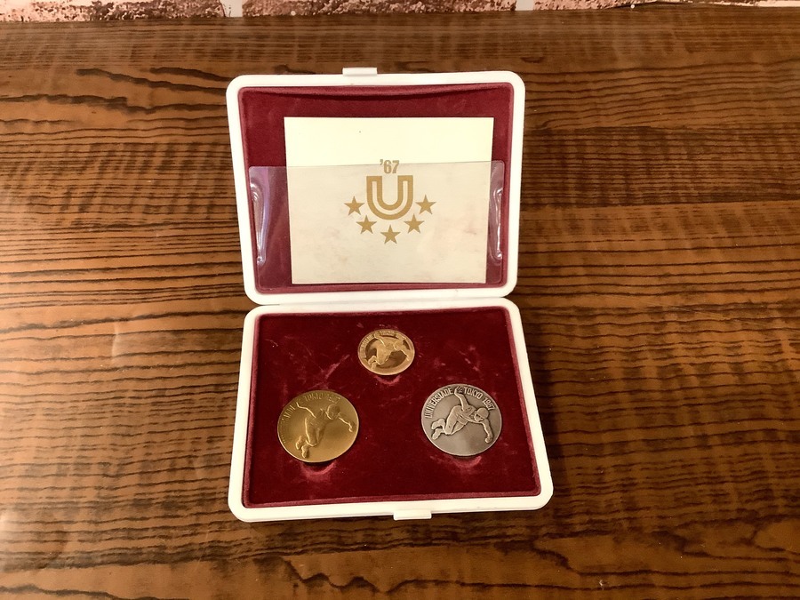 ユニバーシアード東京大会記念メダル3点セット　1967年