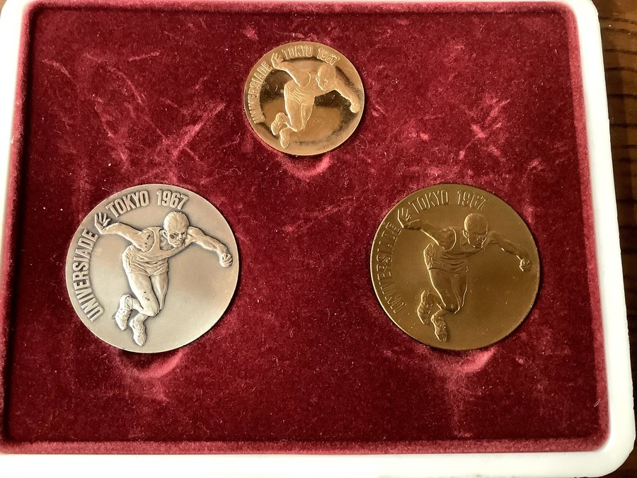 1967年 ユニバーシアード東京大会記念メダルセットが買取入荷致しまし