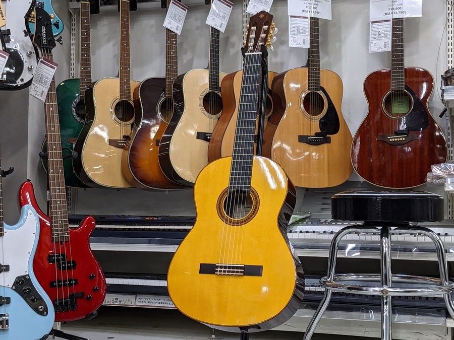 YAMAHA（ヤマハ）のクラシックギター『CG180S』が買取入荷致しました