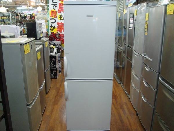 生活家電 冷蔵庫 Electrolux(エレクトロラックス)2ドア冷蔵庫(EBM2700WA)を買取入荷致し 