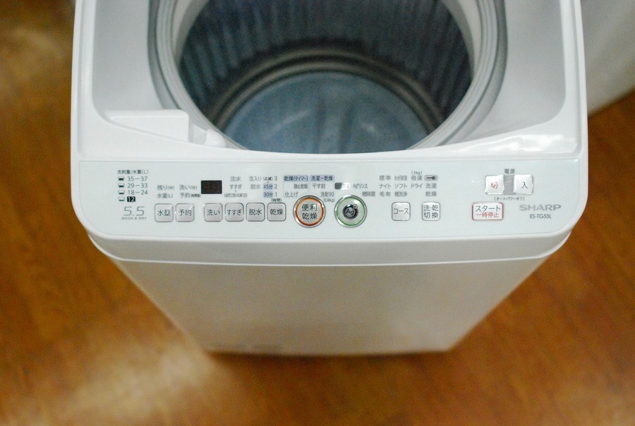 即購入❌SHARP　縦型洗濯乾燥機　5.5/3.5Kg　2021年製　シルバー
