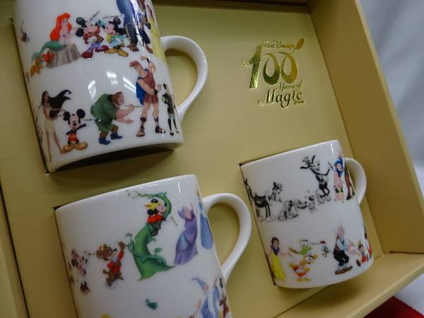 草加店最新入荷情報 ディズニー 100周年記念マグカップが入荷致しました 14年11月15日