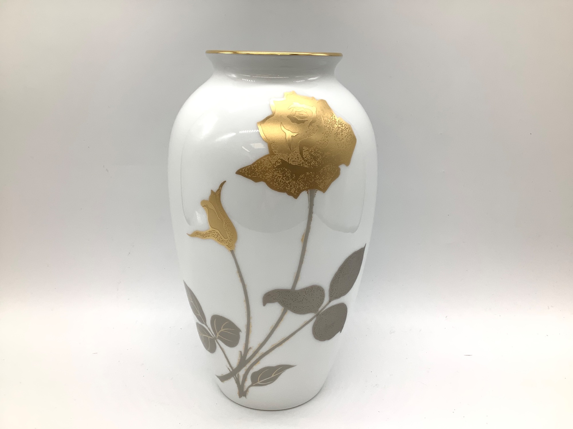 ヴァンパイア 大倉陶園 金蝕バラ 薔薇 花瓶 未使用品 - インテリア小物