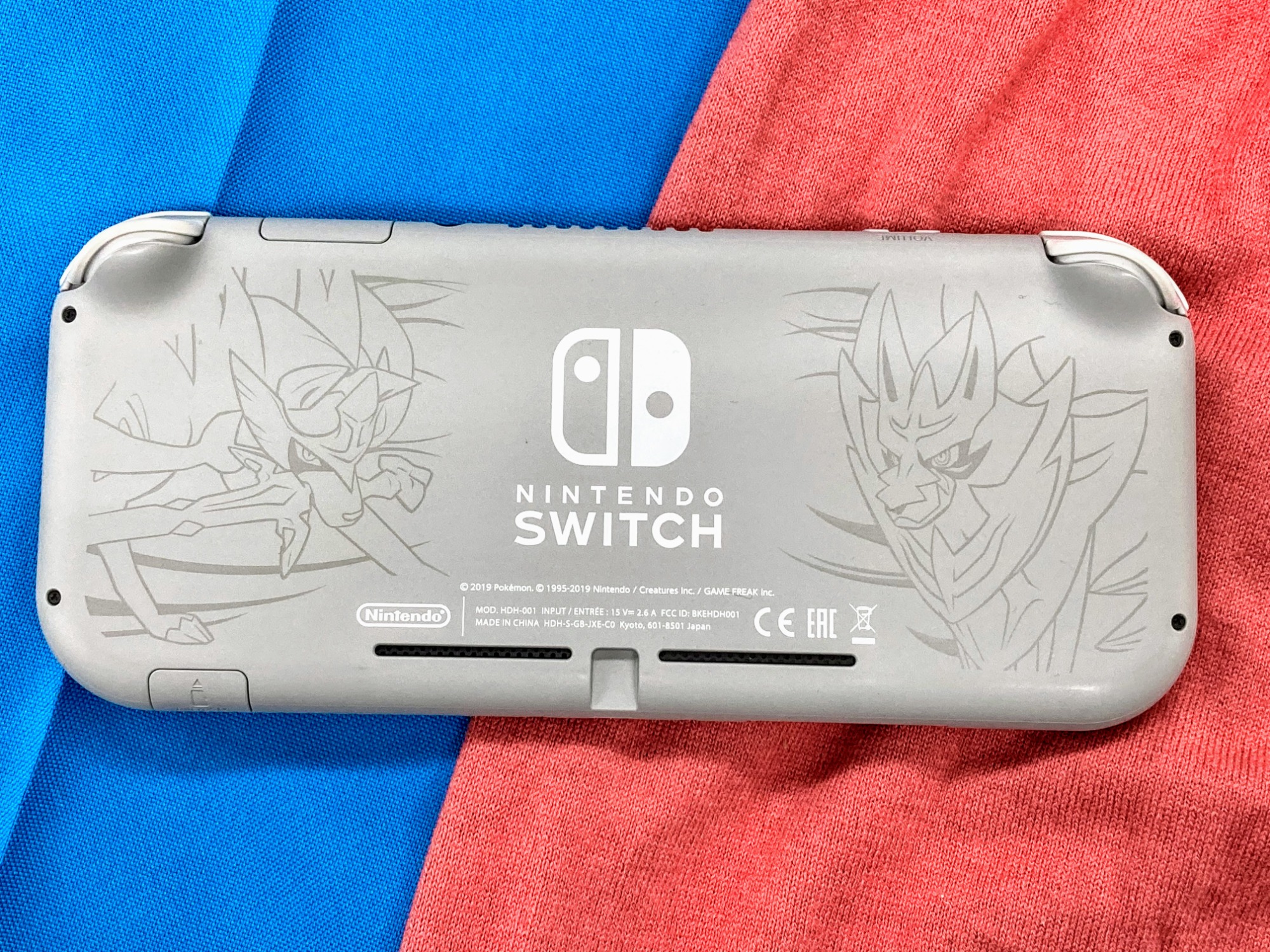 ポケットモンスター ソード・シールド』のデザイン 「Nintendo Switch