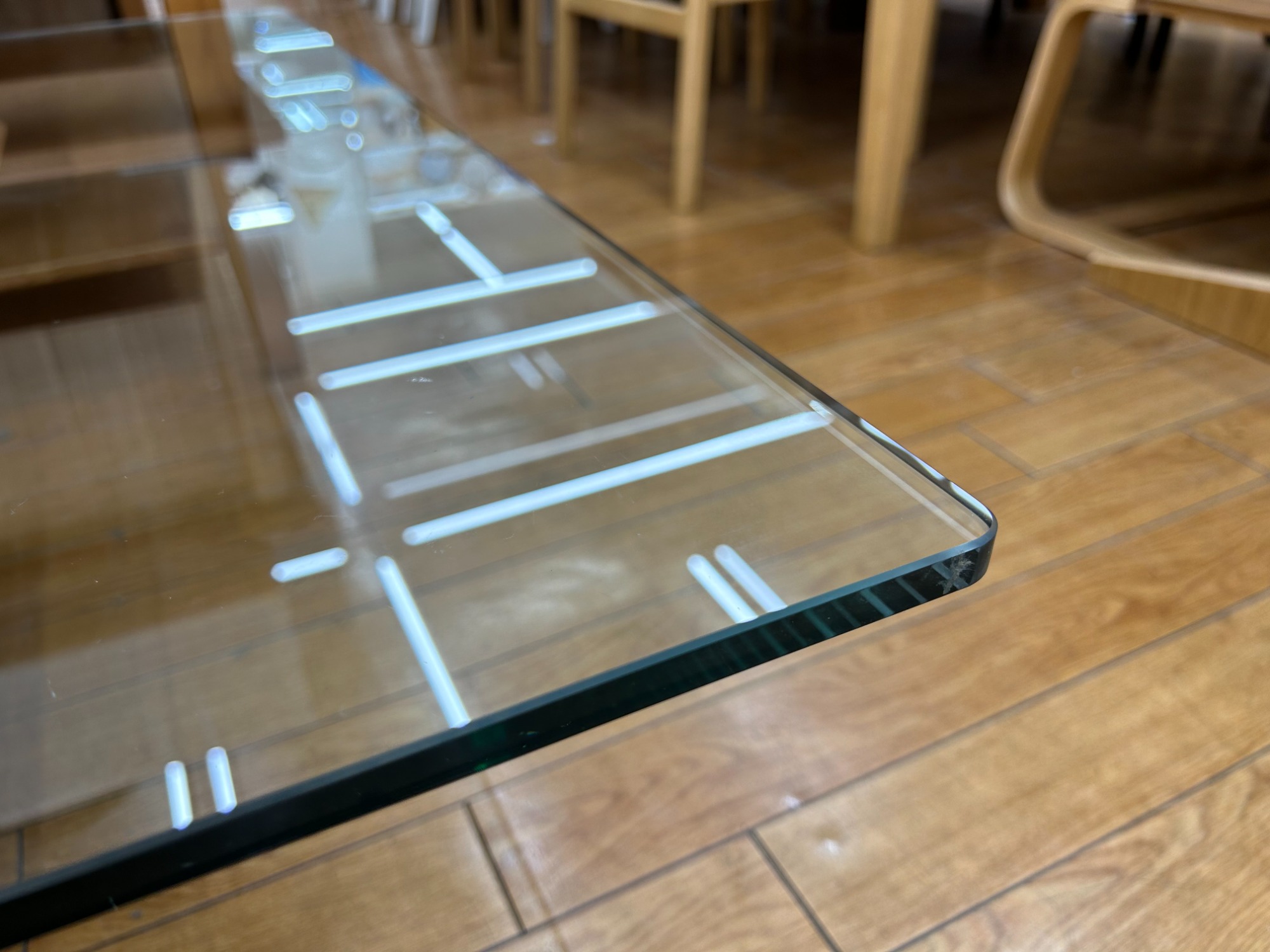 家具販売強化中】arflex（アルフレックス） のガラスローテーブル 