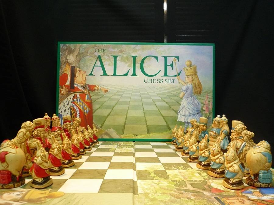 売れ筋ランキング 不思議の国のアリス チェス 駒 アンティーク 英国 