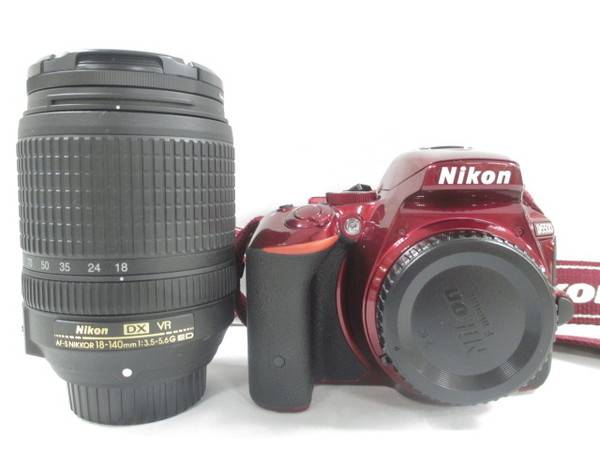 Nikon（ニコン）一眼レフカメラD5500 18-140 VR レンズキット入荷です