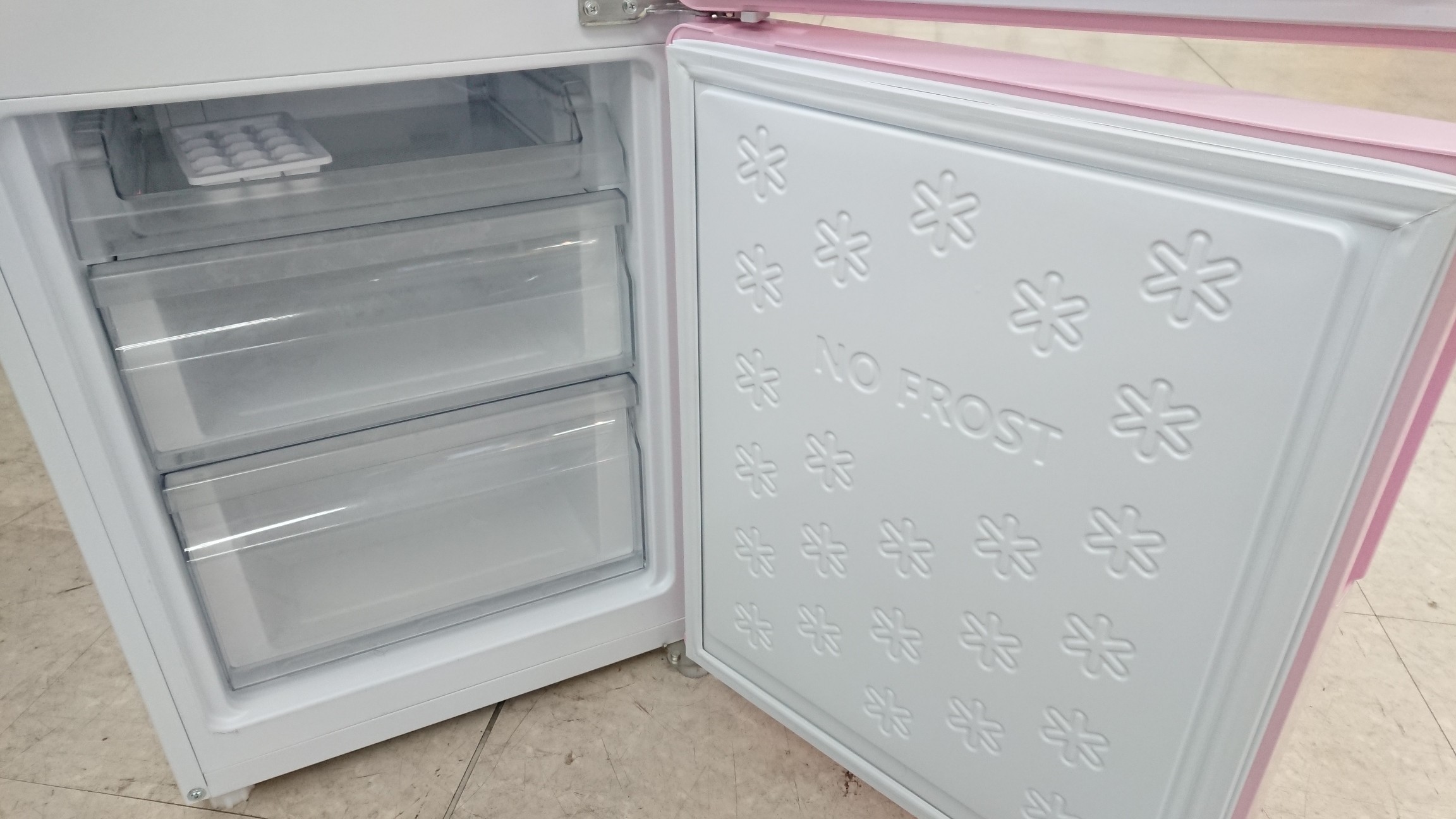 大人気 Haier ピンクの2ドア冷蔵庫が買取入荷 南大沢店 19年02月03日