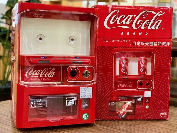 コカコーラ レトロ調 自販機型冷蔵庫