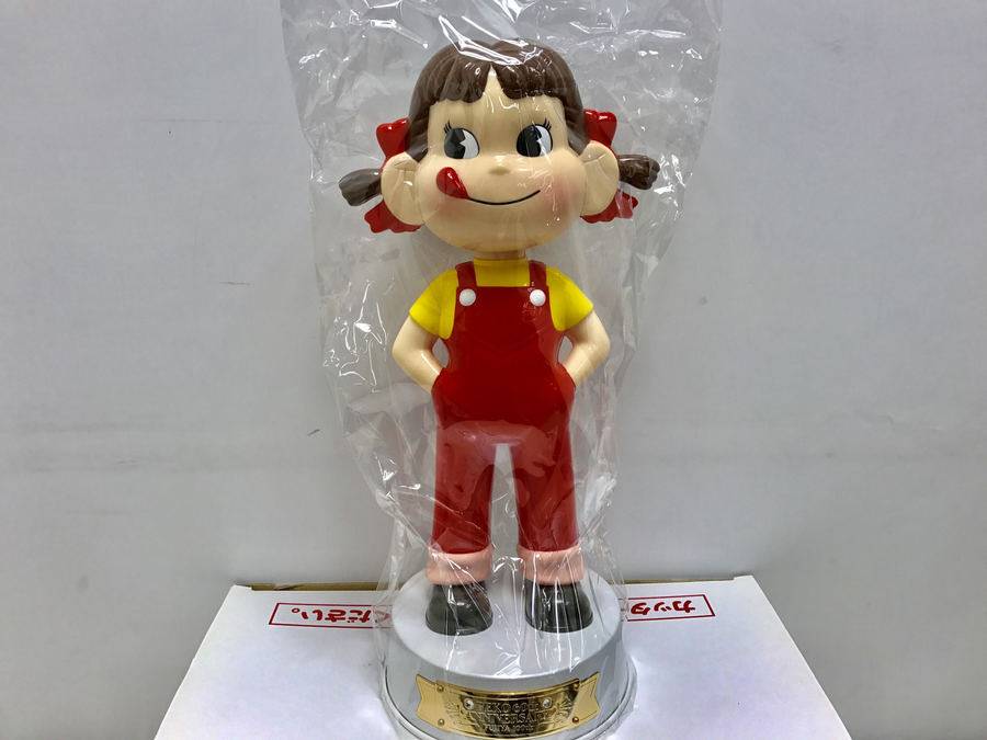 ペコちゃん60周年記念首ふり人形