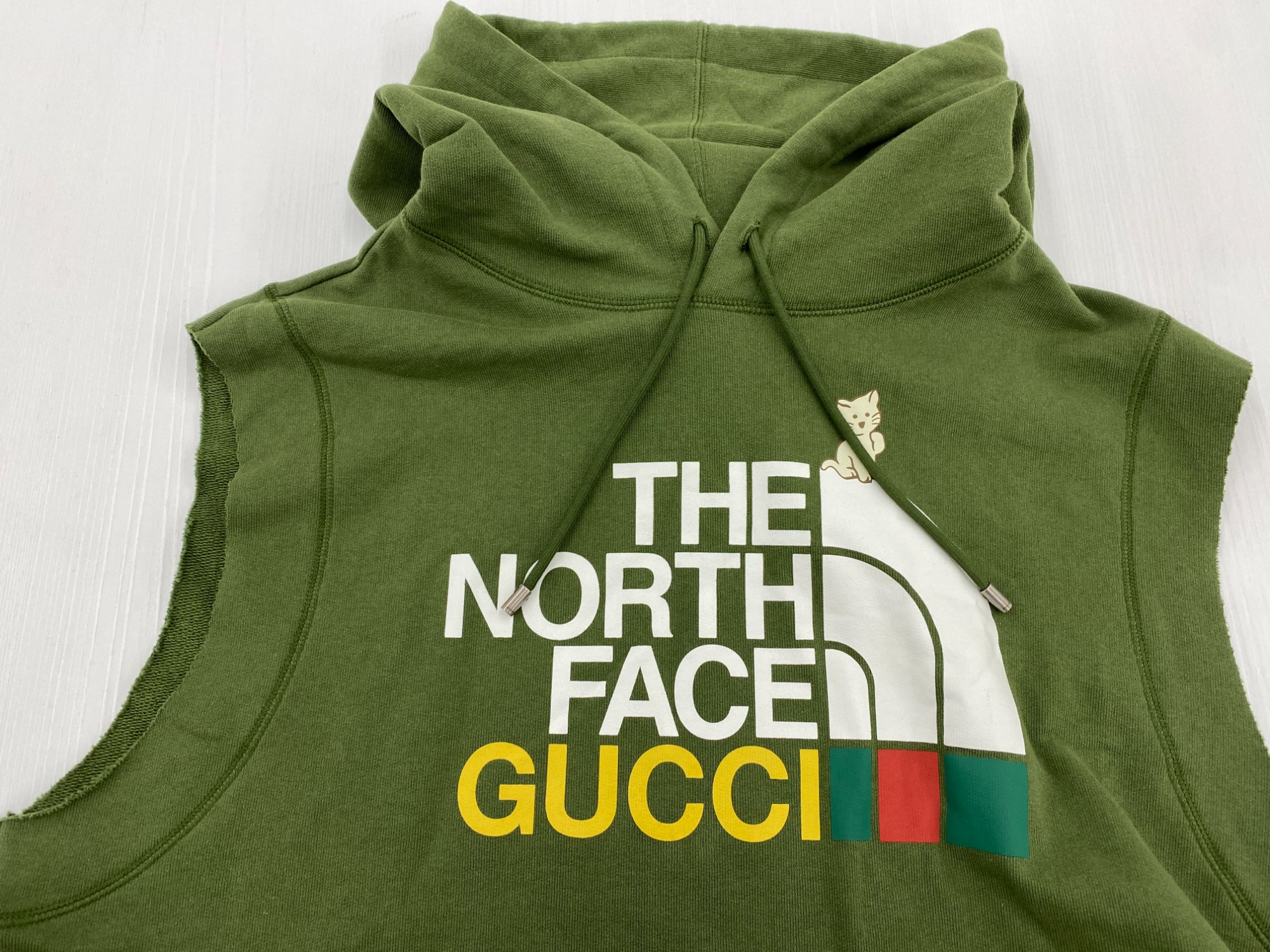 THE NORTH FACE×GUCCI】 ノースリーブパーカーのご紹介です 