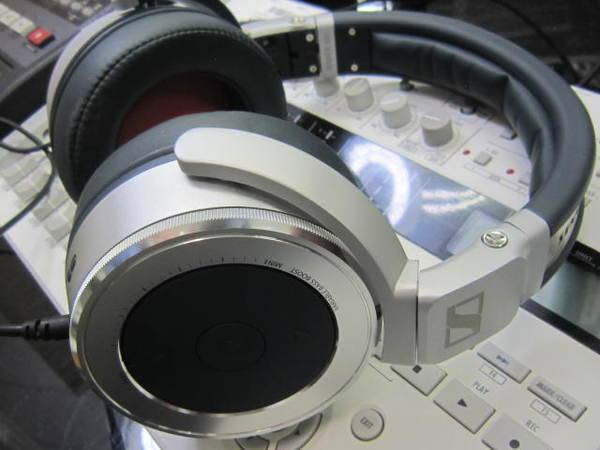 ドイツの音響メーカー、ゼンハイザー HD630VB 入荷！｜2016年05月09日