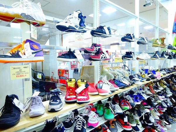 Nike買取強化中 スニーカー多数入荷 メンズシューズ買取致します 京都宇治店 17年10月13日