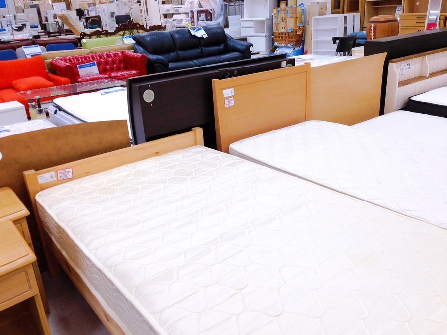 ニトリ 無印良品のお買得シングルベッドが入荷致しました！！【京都