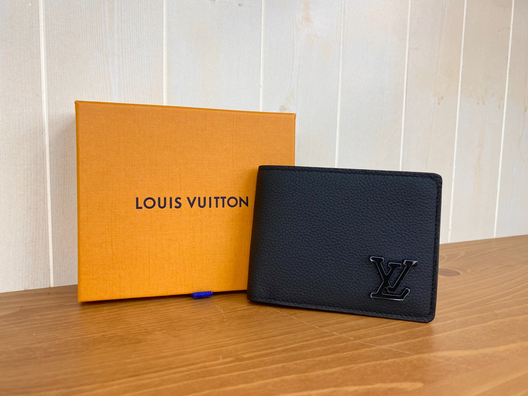 【新品未使用】ルイヴィトン　二つ折り財布　ポルトフォイユ･ミュルティプル