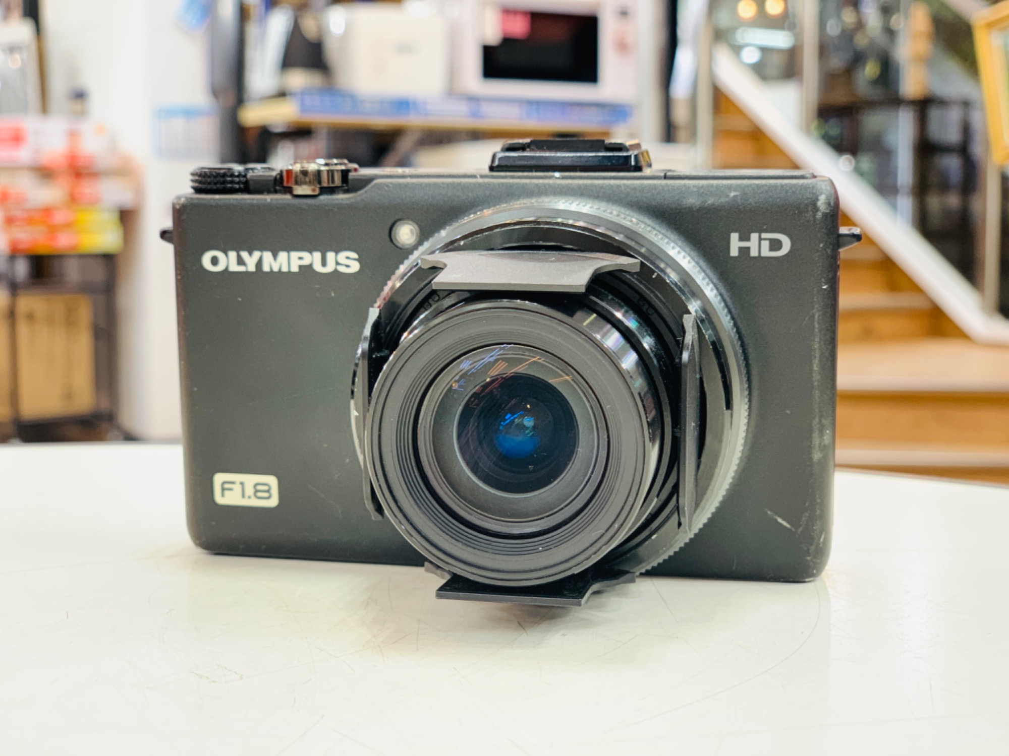 カメラ買取強化中】OLYMPUSよりコンパクトデジタルカメラ XZ-1を入荷