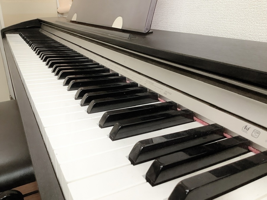 グランドピアノの弾き心地！】CASIO（カシオ）の電子ピアノをご紹介