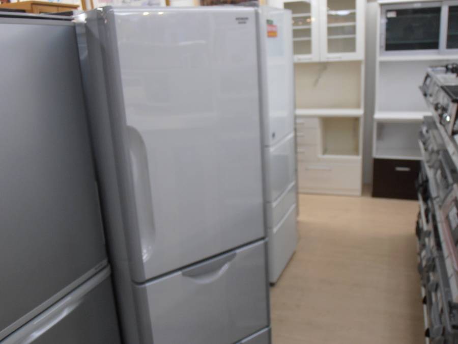 HITACHI（日立）の302L3ドア冷蔵庫「R-S30CMV」をご紹介！｜2018年07月