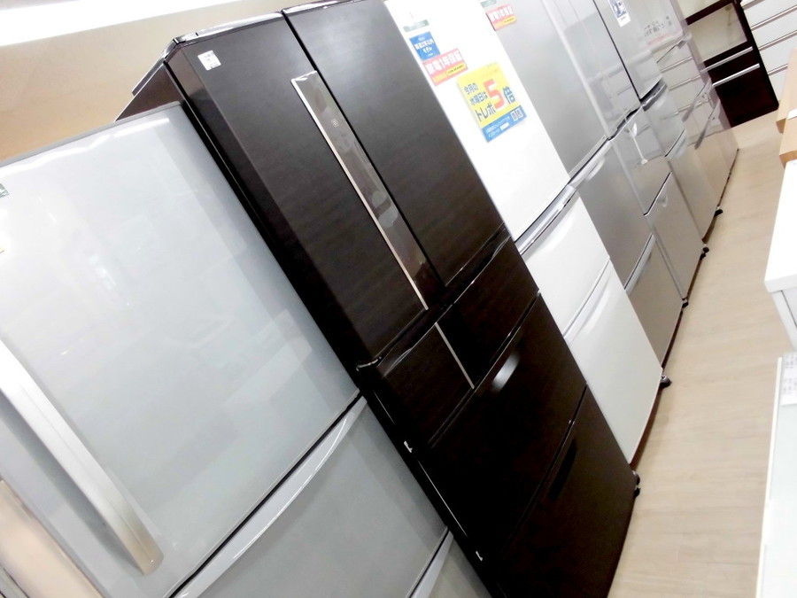 MITSUBISHI(三菱)の555L 6ドア冷蔵庫「MR-JX56LX-RW」をご紹介