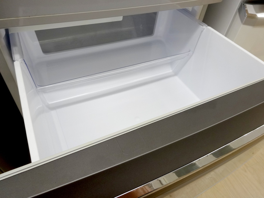 MITSUBISHI(三菱)の370L 3ドア冷蔵庫「MR-C37EZ-AS」のご紹介！｜2019 