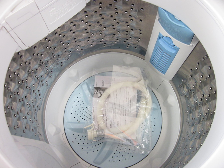 TOSHIBA東芝の6.0kg全自動洗濯機 年製AWG3｜年月