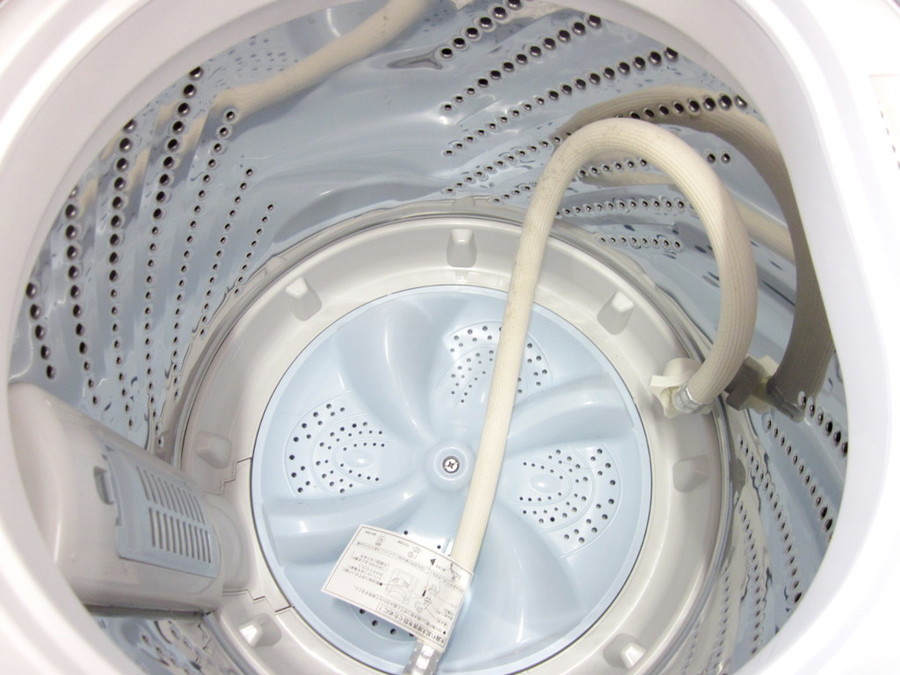 Hisense(ハイセンス)の4.5kg 全自動洗濯機 2018年製「HW-E4502」｜2020 