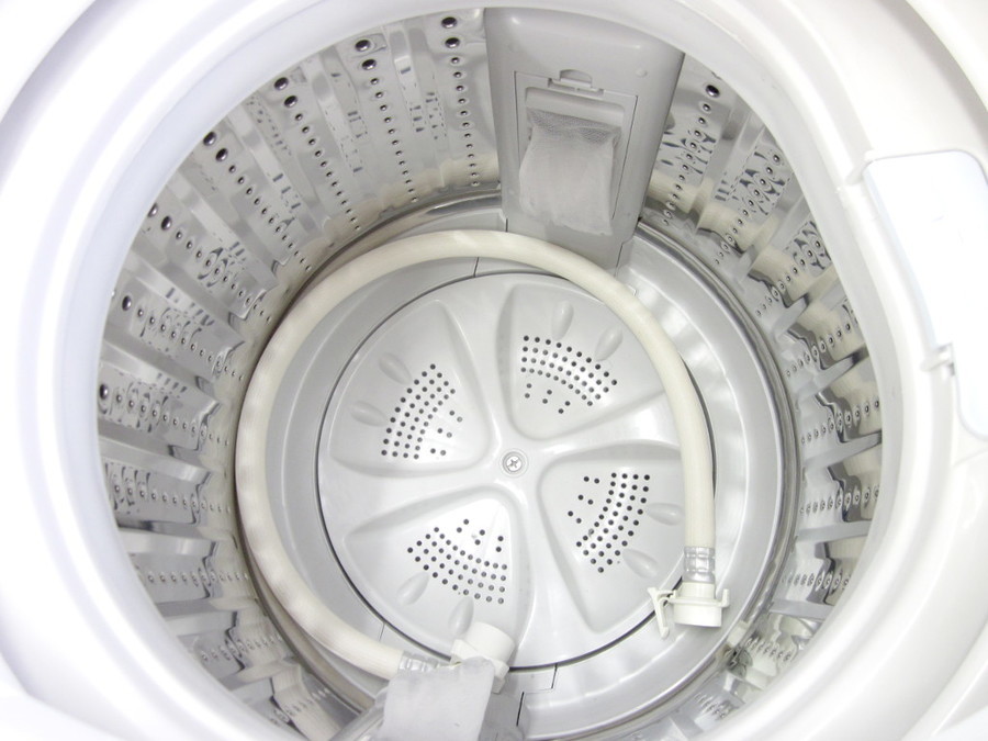 Haier(ハイアール)の4.2kg 全自動洗濯機 2015年製「JW-K42H」｜2020年 