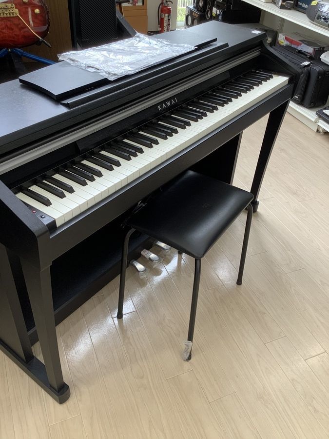 KAWAI 河合楽器製作所 カワイ   電子ピアノ デジタルピアノ用椅子   高低自在椅子 WB-35B(ブラック用) WB-35W(ホワイト用)