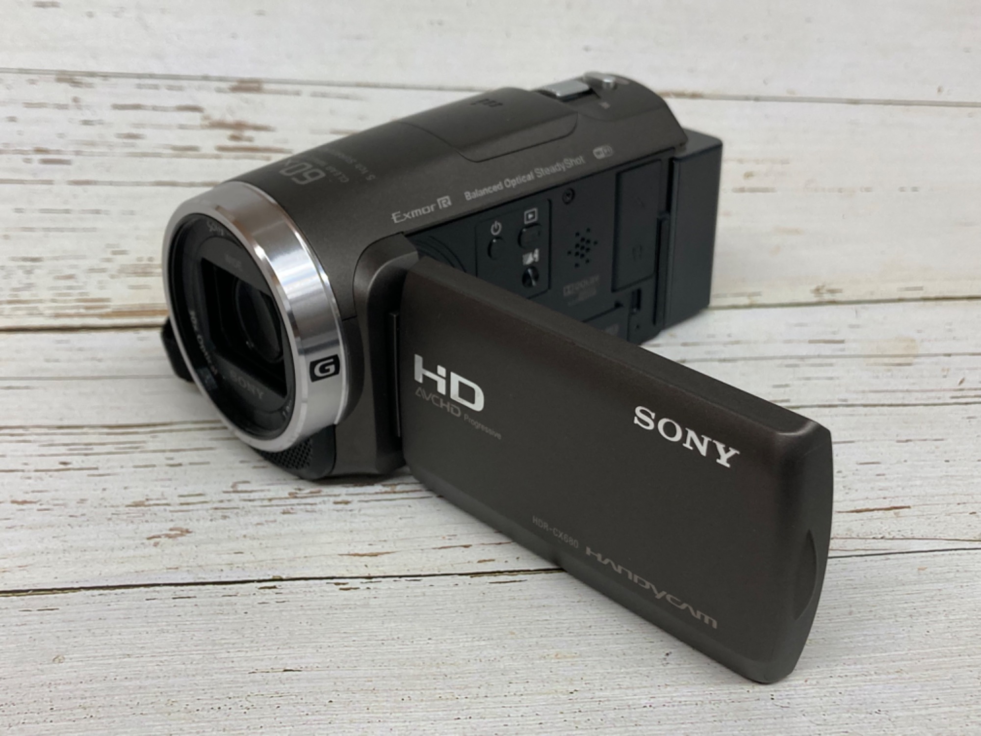 SONY / ソニー】デジタルビデオカメラ ハンディカム《HDR-CX680》 が