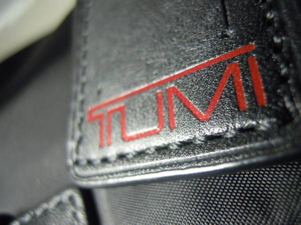 TUMI（トゥミ）のショルダーバッグ、Lugano Messenger、＃48781を