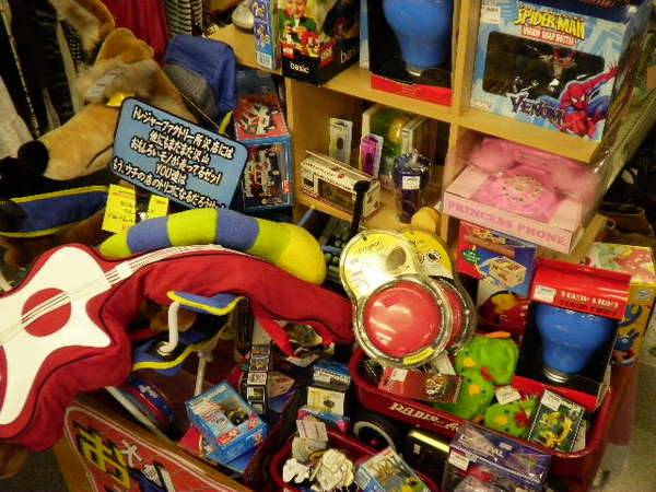 キャラクター雑貨 バラエティ雑貨やおもちゃなど大量に買取入荷致しました 所沢店 12年07月08日