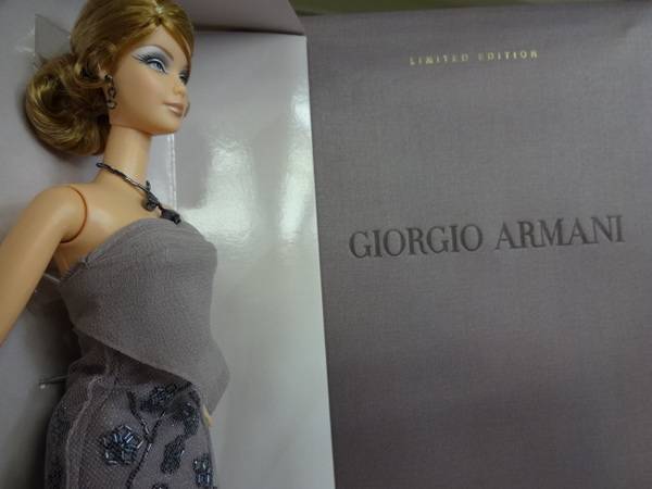GIORGIO ARMANI（ジョルジオ アルマーニ）のバービー人形を買取入荷 ...