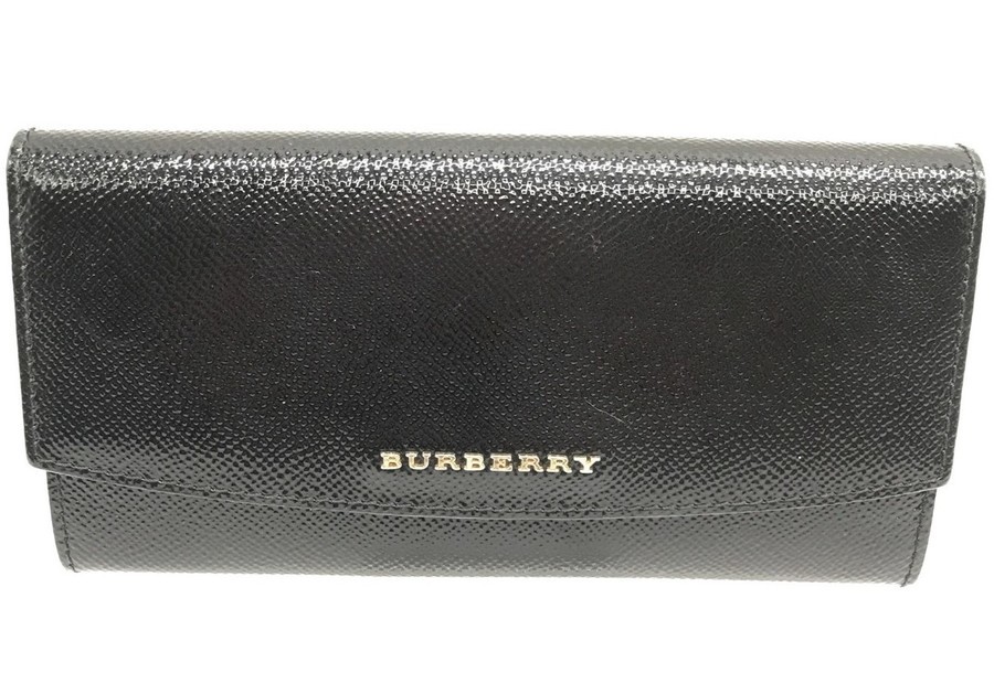 BURBERRY／バーバリー】黒を基調としたシンプルな長財布のご紹介
