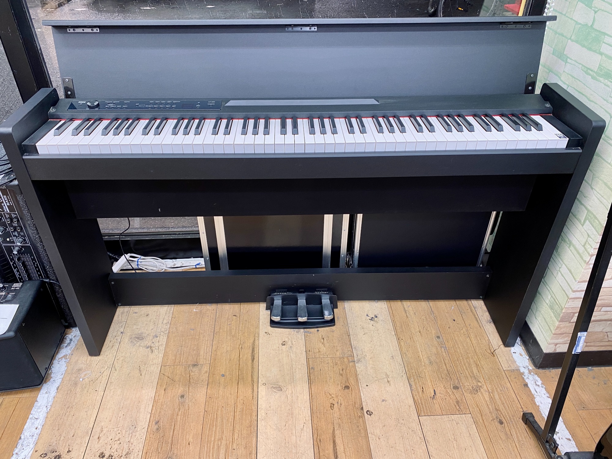 KORG (コルグ) 電子ピアノ LP-380が買取入荷しました！｜2022年11月22 