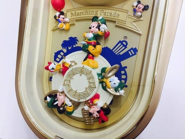 Disney ディズニー のからくり時計をご紹介 摂津店 17年11月29日