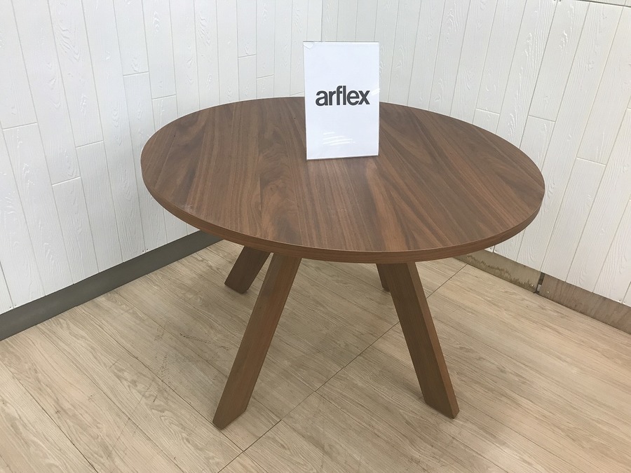 arflex（アルフレックス）】ダイニングテーブル（MEDUSA）ダイニング