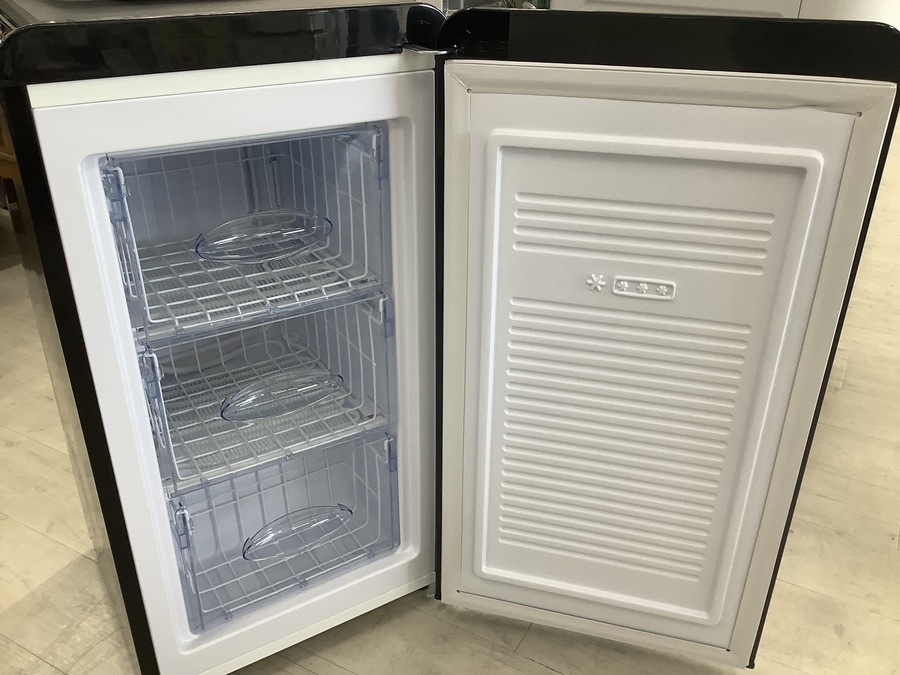 冷蔵庫 大型 自動霜取り 両開き 観音開き 320L 製氷皿付き冷凍冷蔵庫 320L 大容量 自動霜取 冷凍食品 キッチン 冷蔵庫 冷凍庫 アイリスオーヤマ IRSN-32B