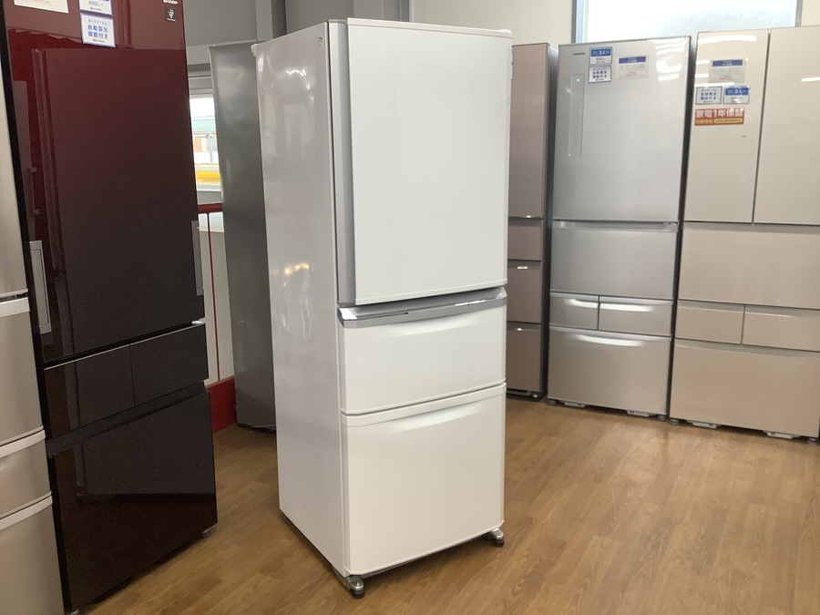 2013年製のMITSUBISHI（ミツビシ）の3ドア冷蔵庫 MR–C34X–Wを買取入荷