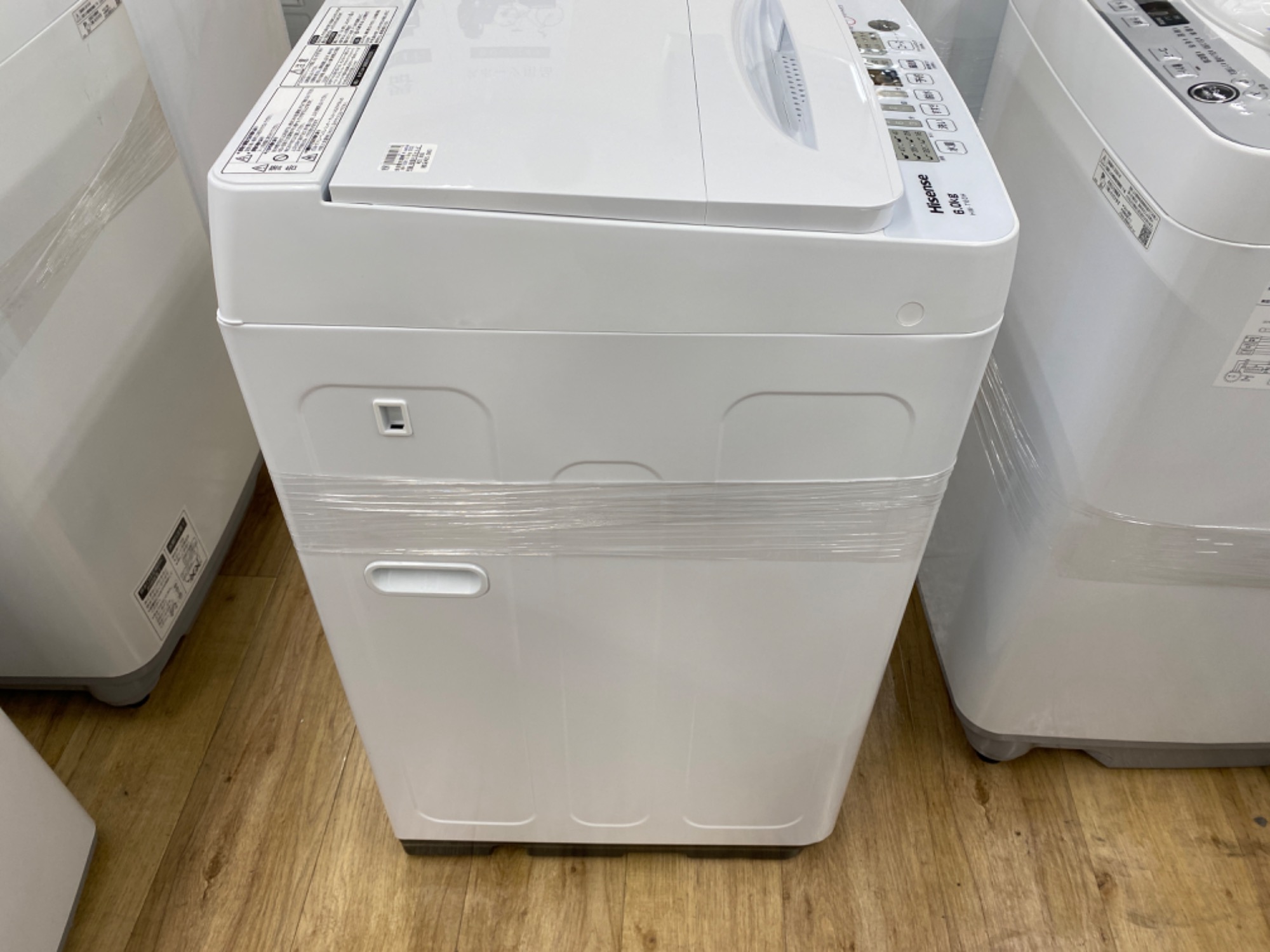 30日迄！18年製☆Hisense 4.5kg 洗濯機【HW-T45C】J137◎循環式側面